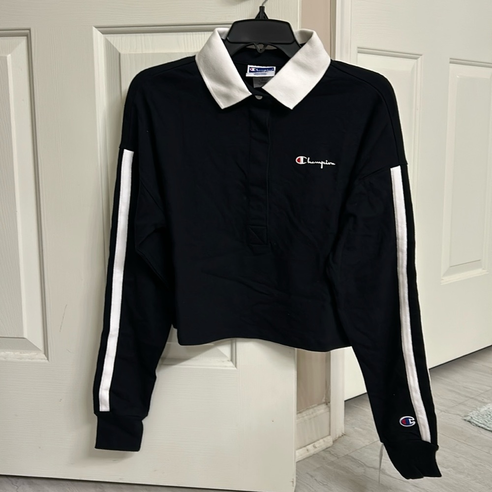 Champion women’s cropped top size small black w/ white NWT!!!
